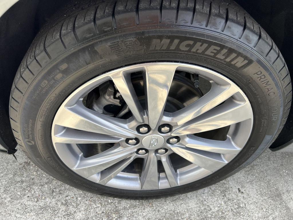 used 2024 Cadillac XT6 car, priced at $40,996