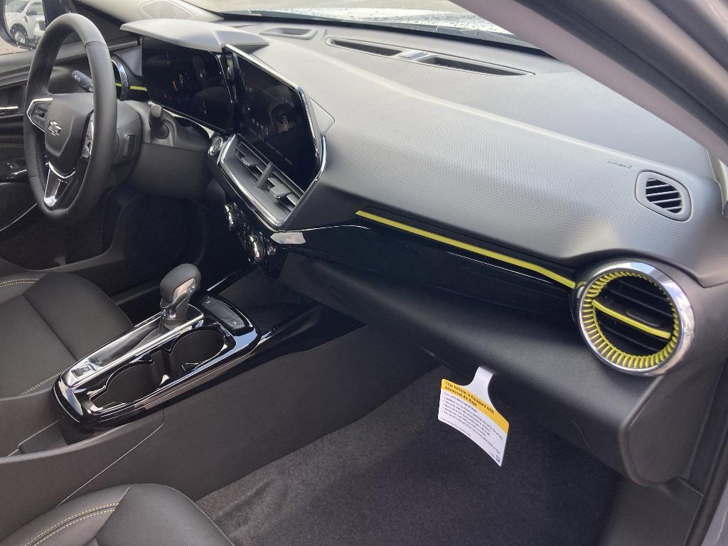 new 2025 Chevrolet Trax car, priced at $26,801