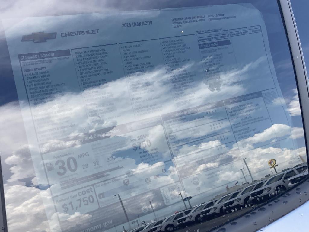 new 2025 Chevrolet Trax car, priced at $26,801