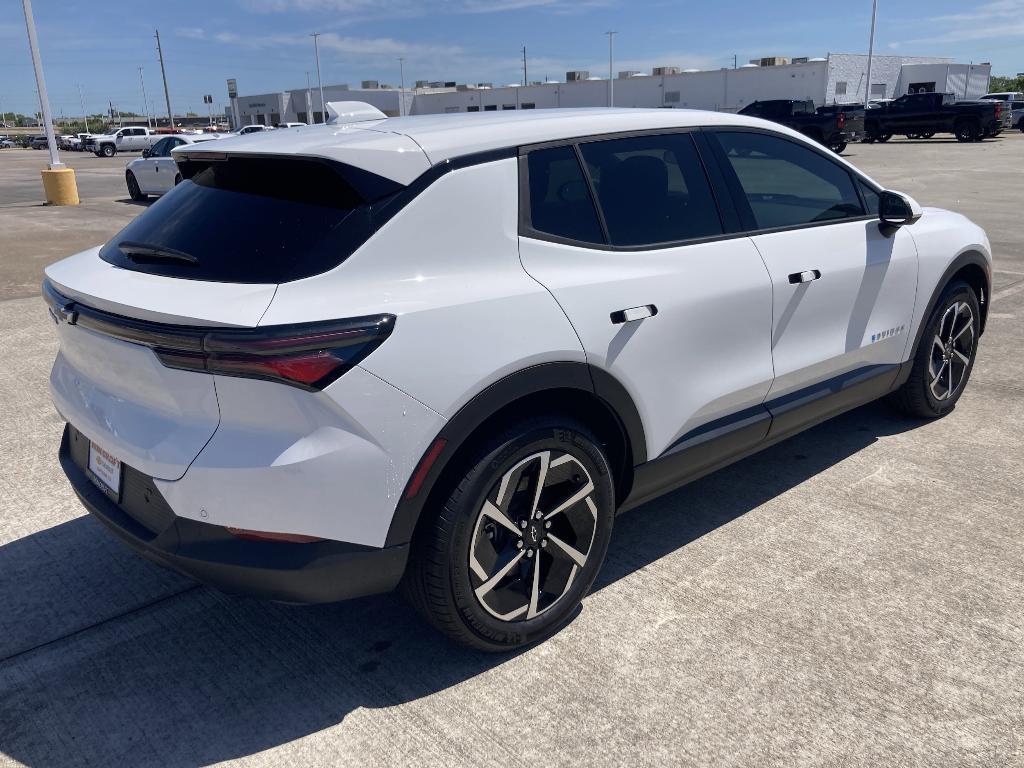 new 2025 Chevrolet Equinox EV car, priced at $37,660