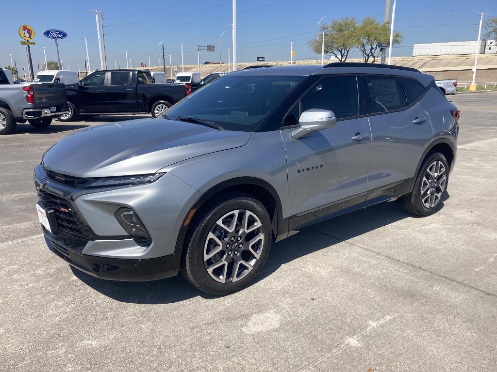 new 2025 Chevrolet Blazer car, priced at $45,861