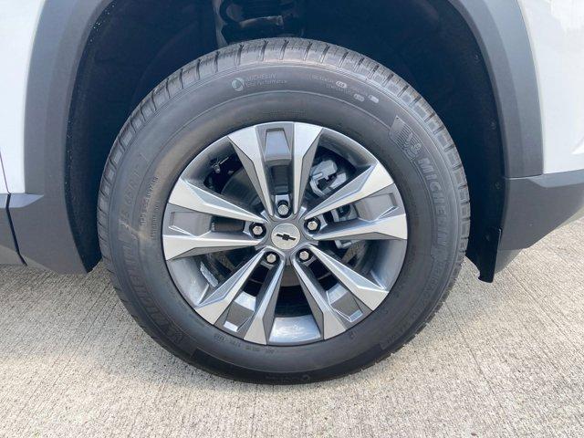 new 2026 Chevrolet Equinox car, priced at $32,461