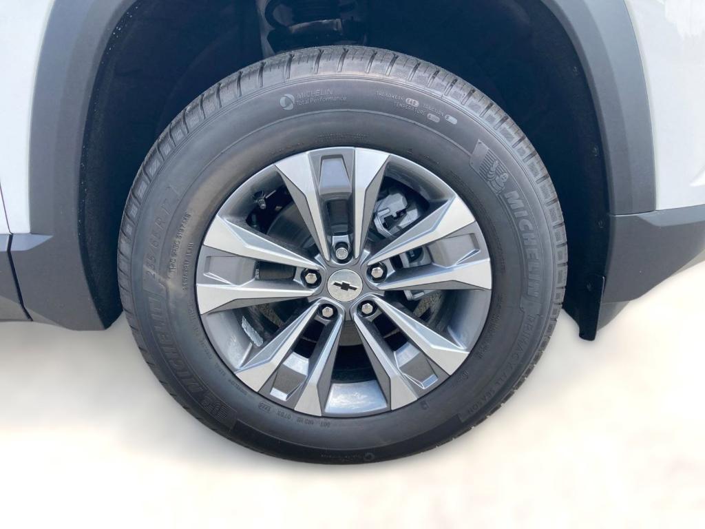 new 2026 Chevrolet Equinox car, priced at $31,461