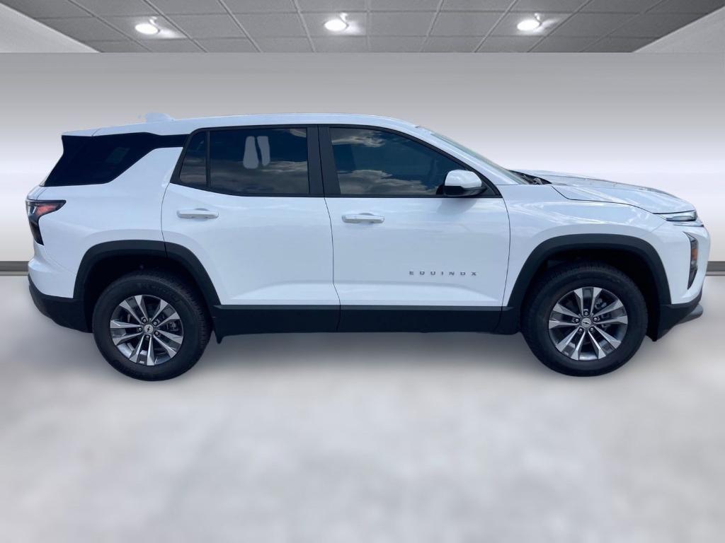 new 2026 Chevrolet Equinox car, priced at $31,461