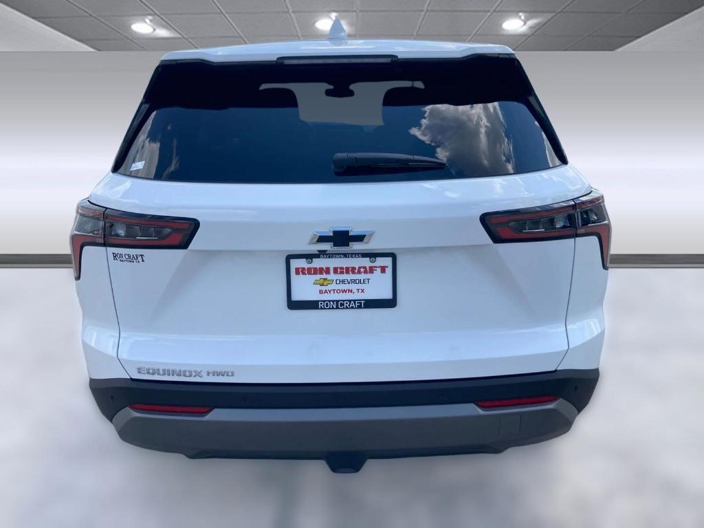 new 2026 Chevrolet Equinox car, priced at $31,461