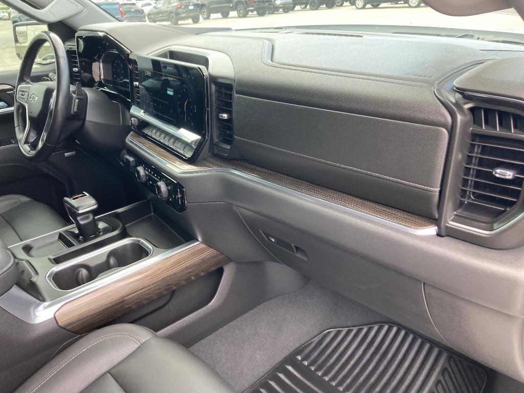 used 2022 Chevrolet Silverado 1500 car, priced at $41,999