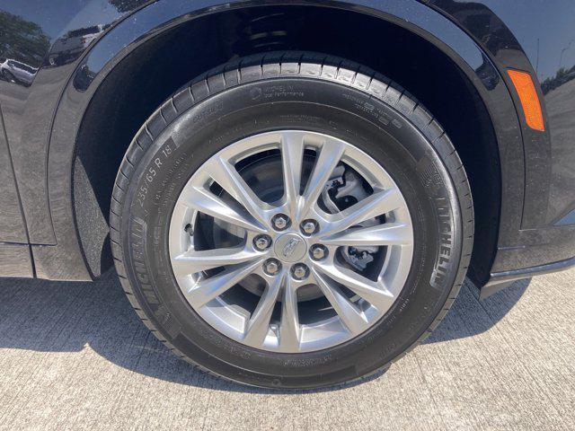 new 2025 Cadillac XT6 car, priced at $49,581