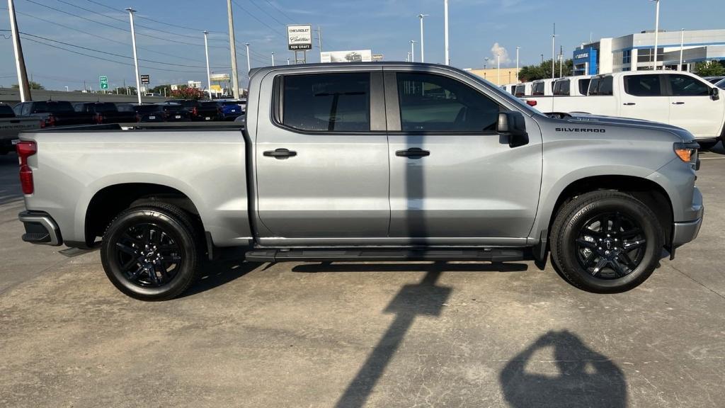 new 2024 Chevrolet Silverado 1500 car, priced at $42,612