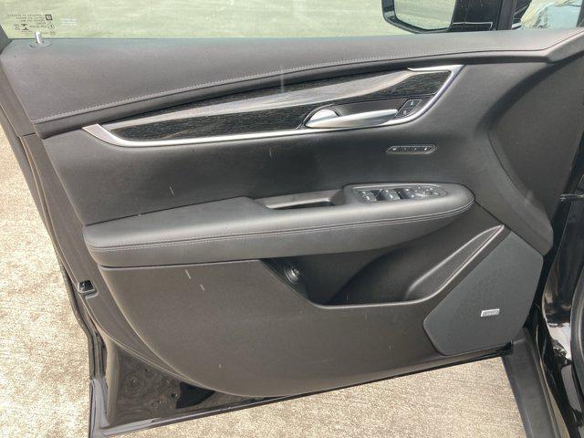 used 2021 Cadillac XT5 car, priced at $28,999