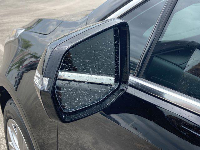 used 2021 Cadillac XT5 car, priced at $28,999