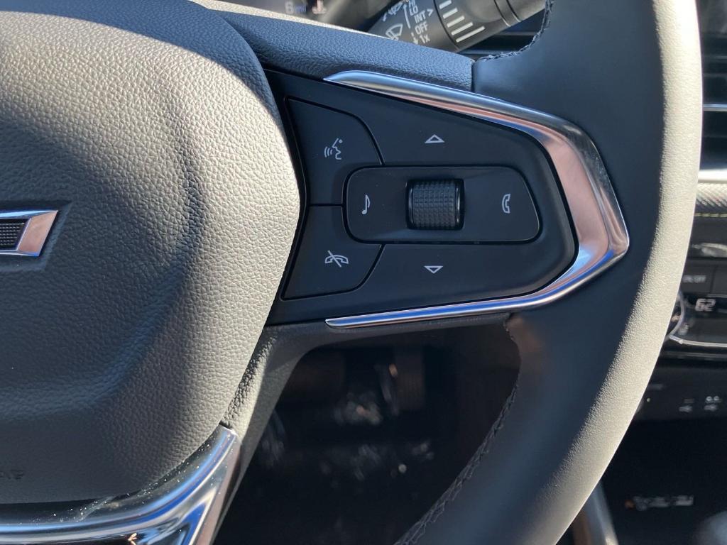 new 2025 Chevrolet TrailBlazer car, priced at $32,422