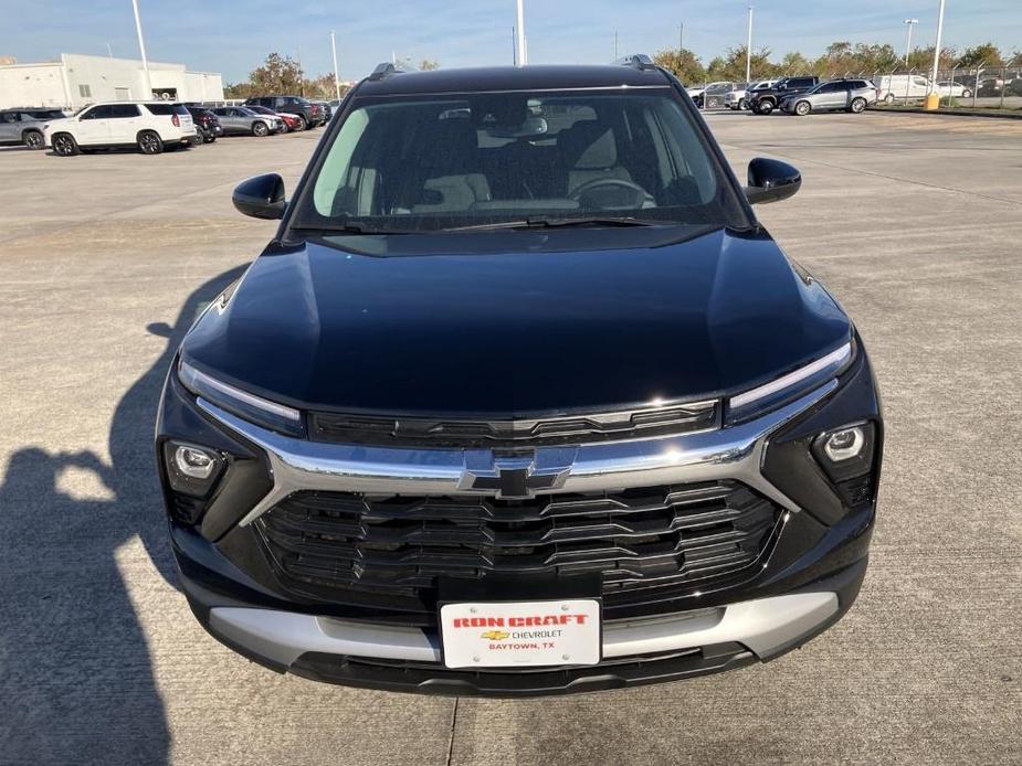 new 2025 Chevrolet TrailBlazer car, priced at $29,421