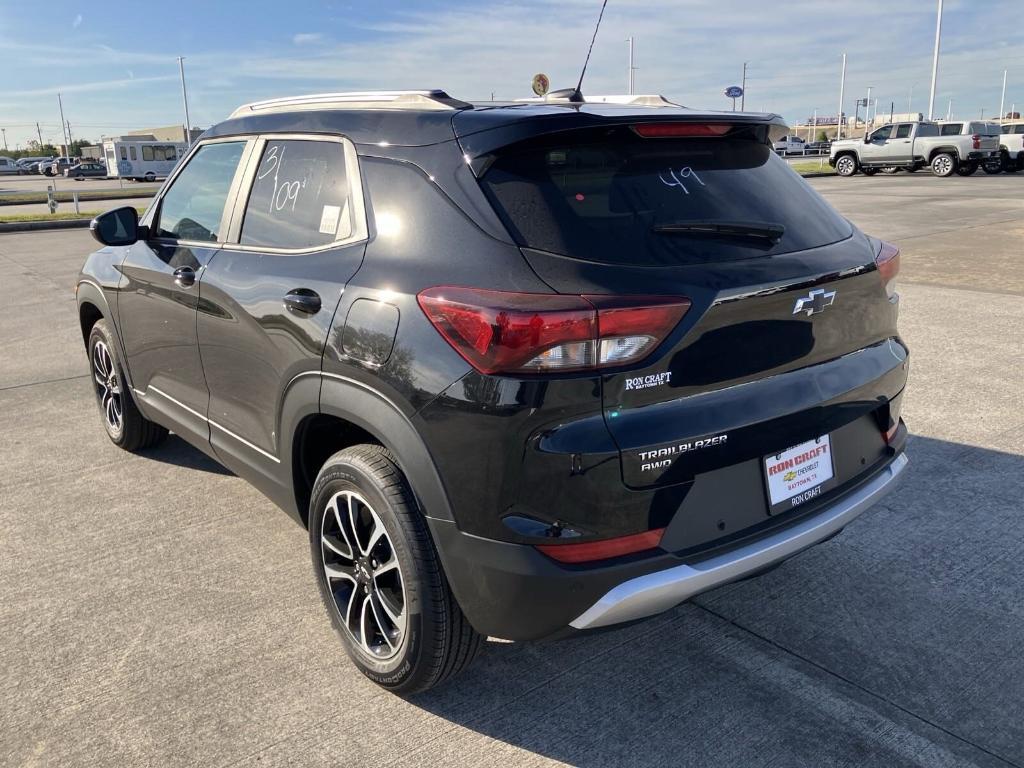new 2025 Chevrolet TrailBlazer car, priced at $29,422