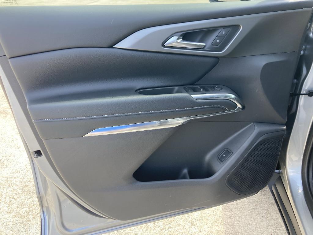 new 2025 Chevrolet Traverse car, priced at $44,631