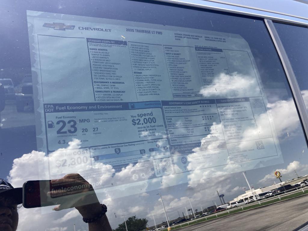 new 2025 Chevrolet Traverse car, priced at $44,631