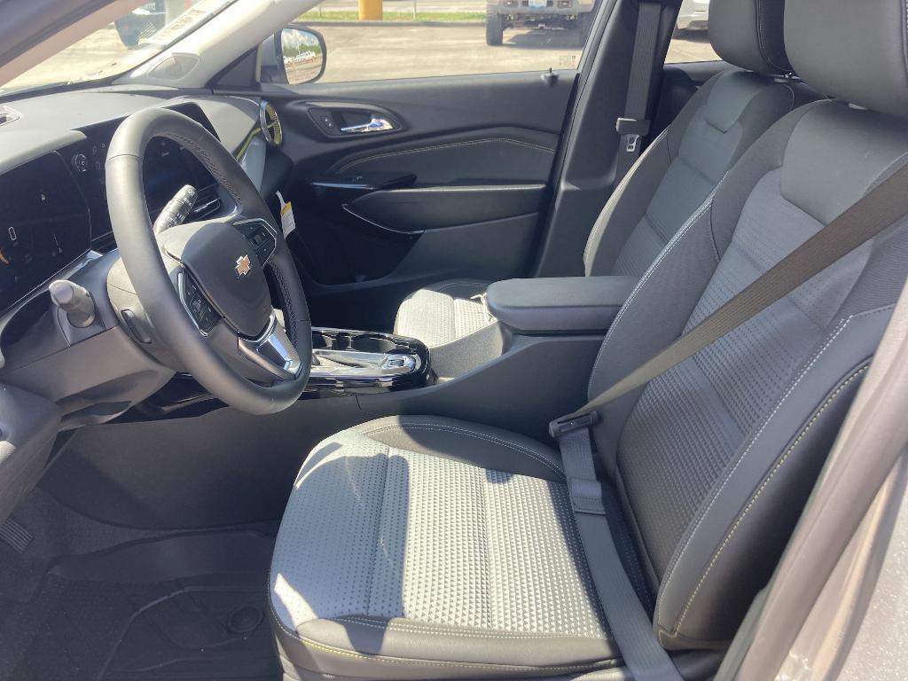 new 2025 Chevrolet Trax car, priced at $25,581