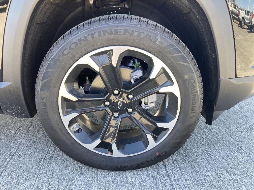 new 2025 Chevrolet Equinox car, priced at $30,921