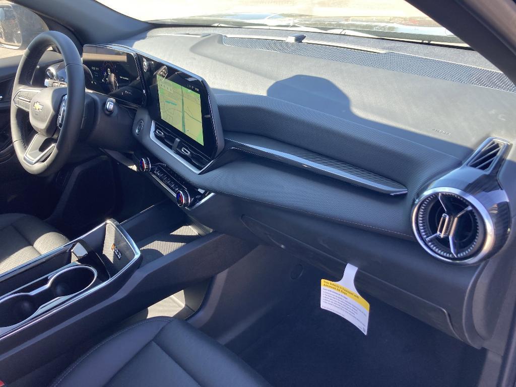 new 2025 Chevrolet Equinox car, priced at $32,422