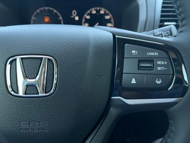 new 2025 Honda Odyssey car, priced at $44,690