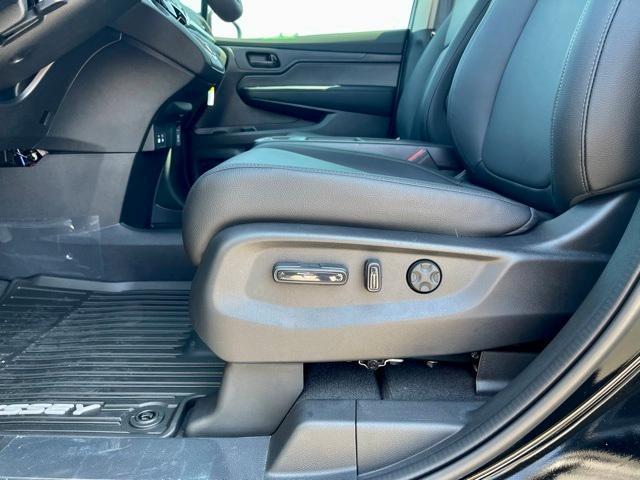 new 2025 Honda Odyssey car, priced at $44,690