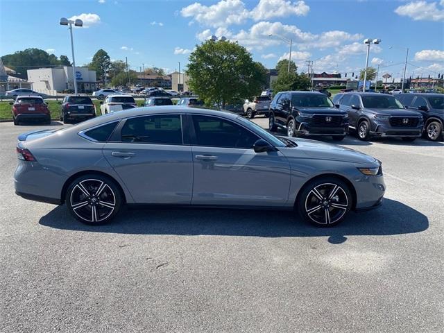 new 2025 Honda Accord Hybrid car, priced at $35,205