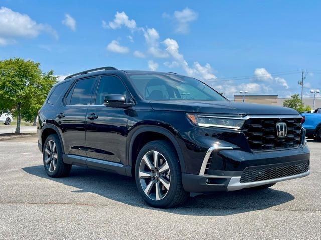 new 2025 Honda Pilot car, priced at $54,530