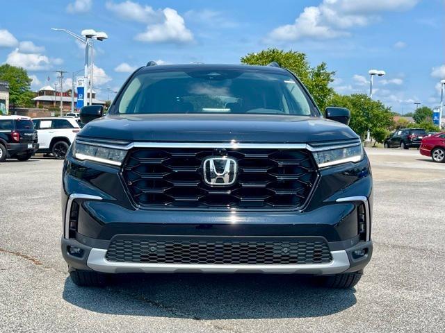 new 2025 Honda Pilot car, priced at $54,530