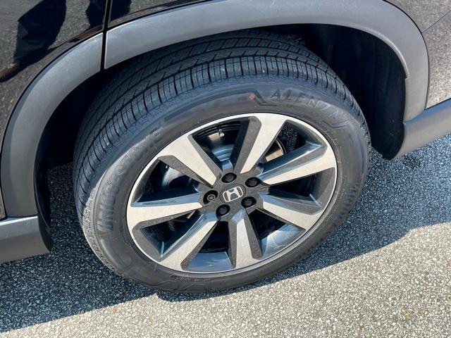 new 2025 Honda Pilot car, priced at $54,530