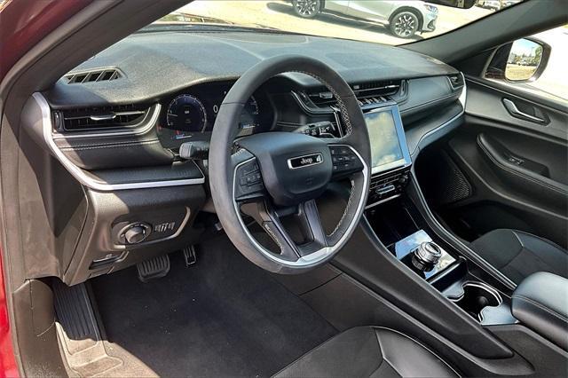 used 2025 Jeep Grand Cherokee car, priced at $38,743
