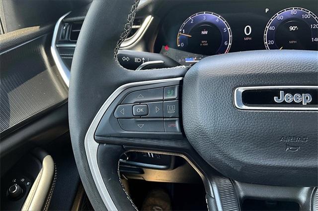 used 2025 Jeep Grand Cherokee car, priced at $38,743