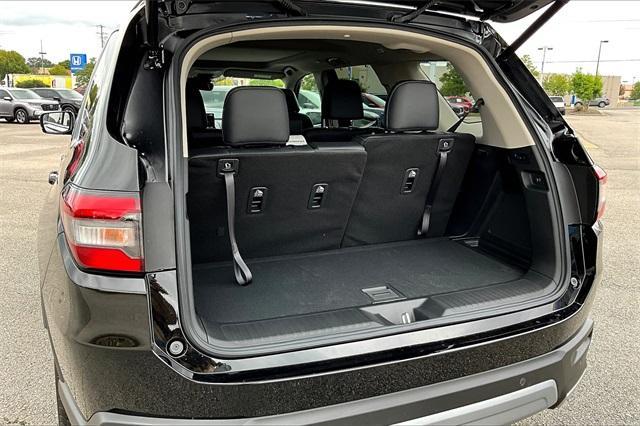 new 2025 Honda Pilot car, priced at $50,895