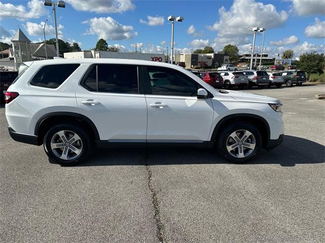 new 2025 Honda Pilot car, priced at $47,450