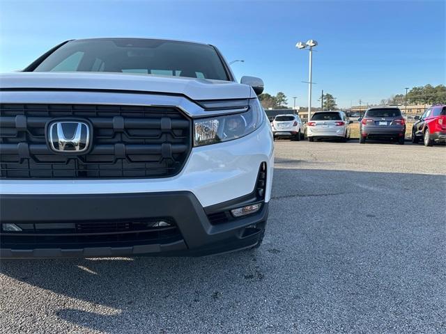 new 2025 Honda Ridgeline car, priced at $45,385