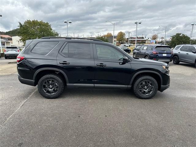 new 2025 Honda Pilot car, priced at $50,795