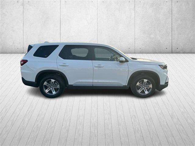 new 2025 Honda Pilot car, priced at $45,405
