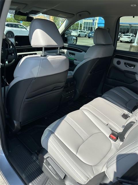 new 2025 Honda Pilot car, priced at $45,700
