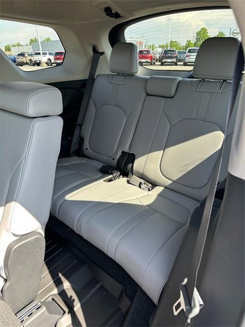 new 2025 Honda Pilot car, priced at $45,700