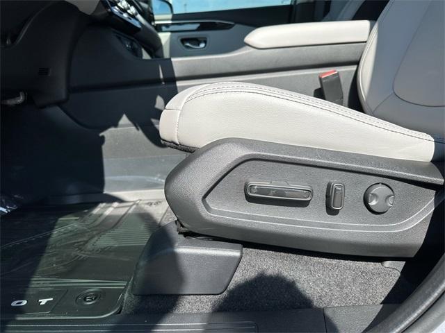 new 2025 Honda Pilot car, priced at $45,700