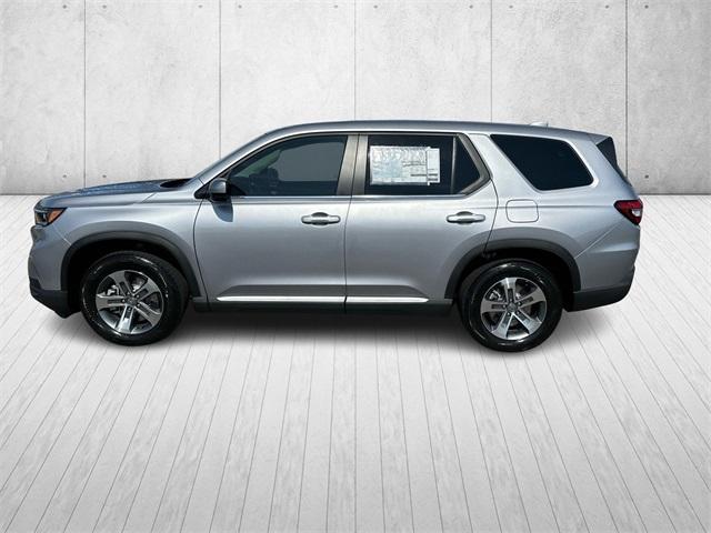 new 2025 Honda Pilot car, priced at $45,700