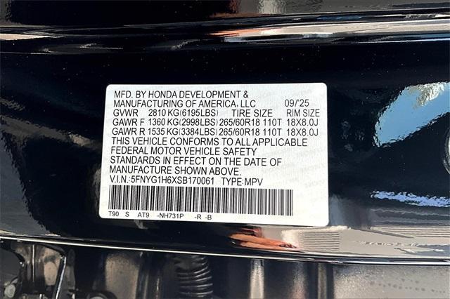 new 2025 Honda Pilot car, priced at $50,895