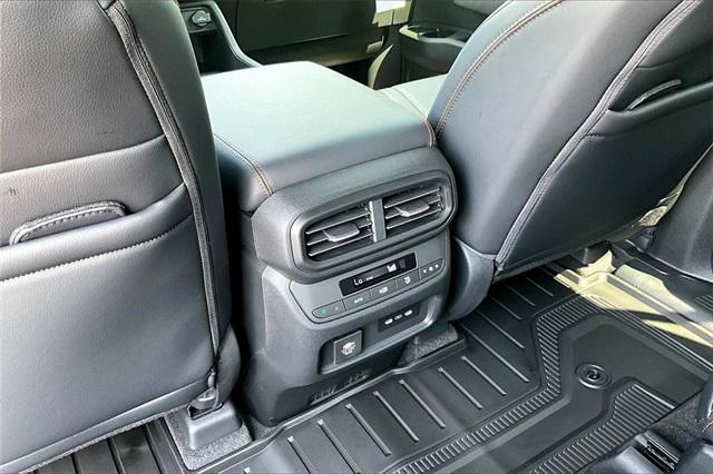 new 2025 Honda Pilot car, priced at $50,895