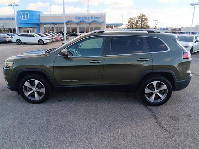 used 2020 Jeep Cherokee car, priced at $20,093