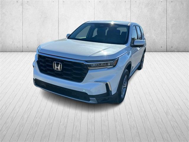 new 2025 Honda Pilot car, priced at $47,450