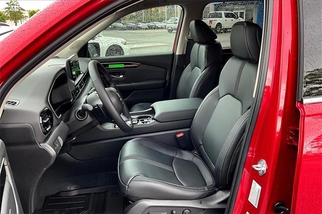 new 2025 Honda Pilot car, priced at $51,550