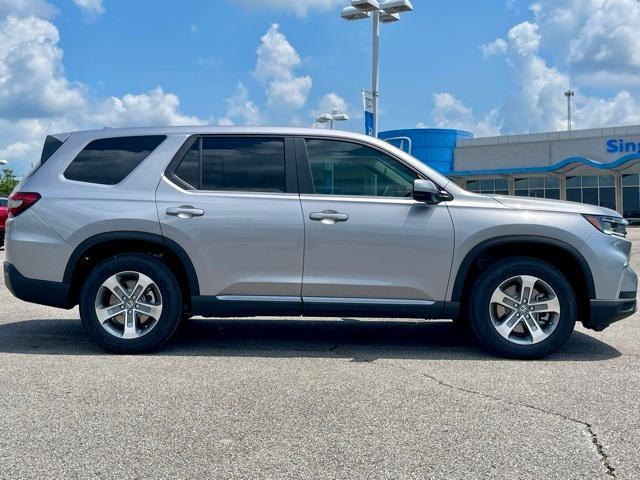 new 2025 Honda Pilot car, priced at $44,950