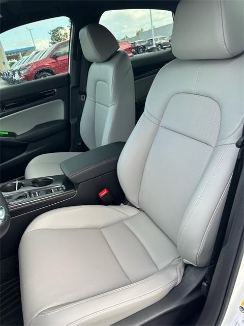 new 2025 Honda Civic Hybrid car, priced at $33,555