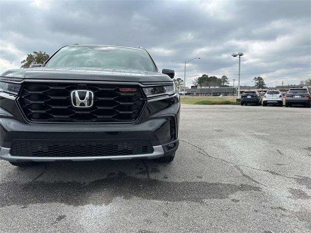 new 2025 Honda Pilot car, priced at $50,850