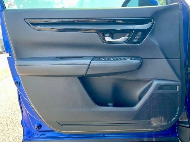 used 2023 Honda CR-V car, priced at $32,138