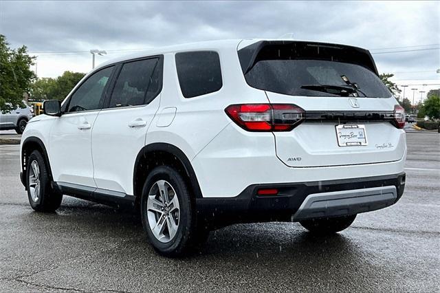 new 2025 Honda Pilot car, priced at $48,280