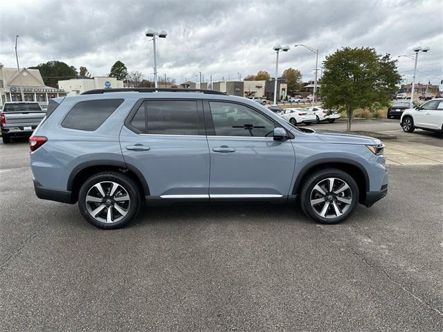 new 2025 Honda Pilot car, priced at $49,350